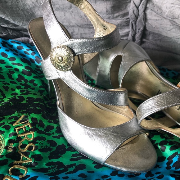 Versace for H & M silver heels size 9 - Picture 2 of 6